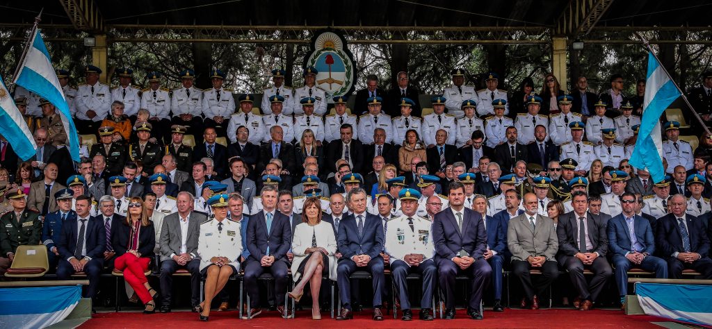 El Gobierno Policial Es Un Sueño Eterno Enredando